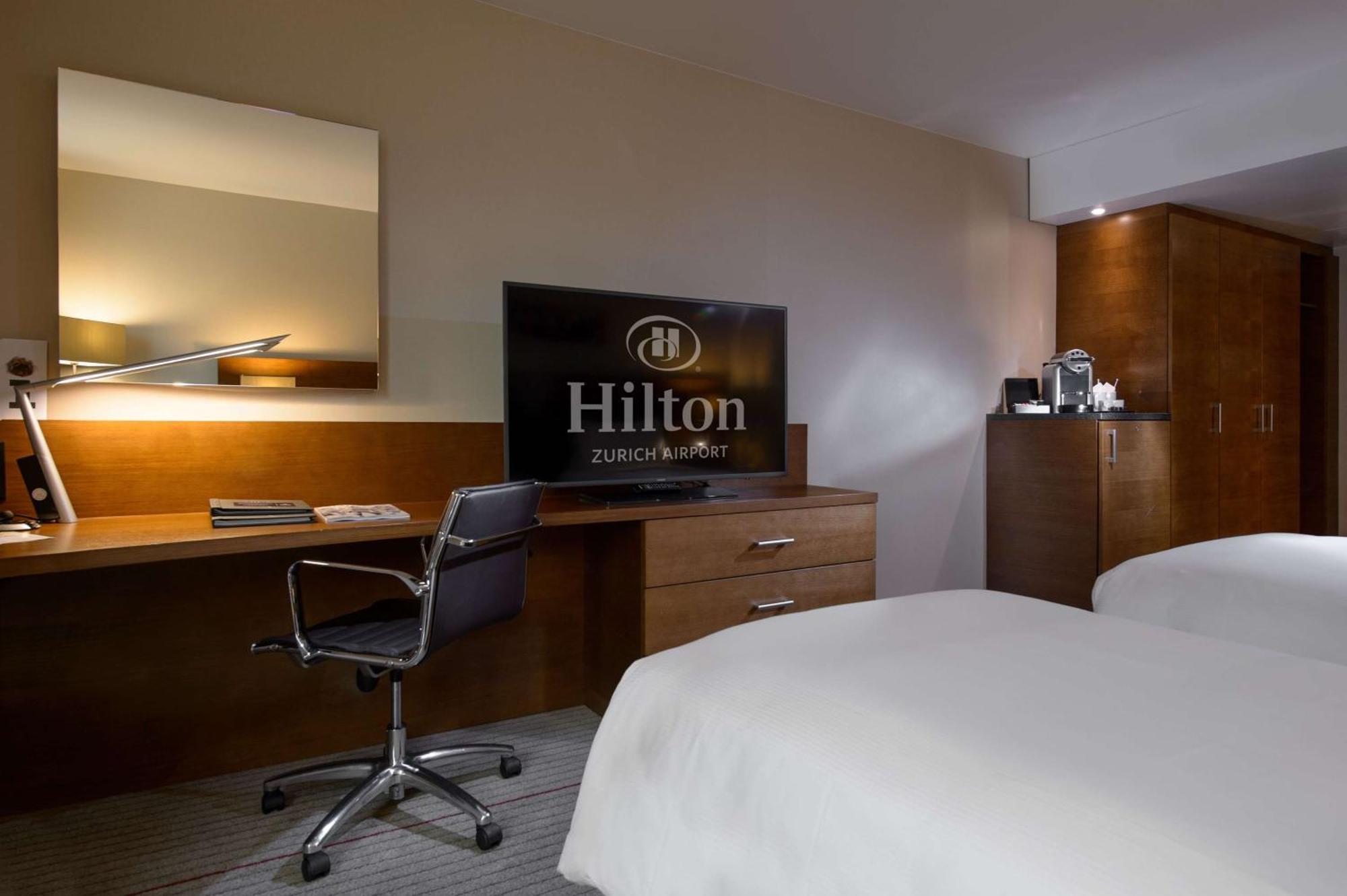 Hilton Zurich Airport 4*