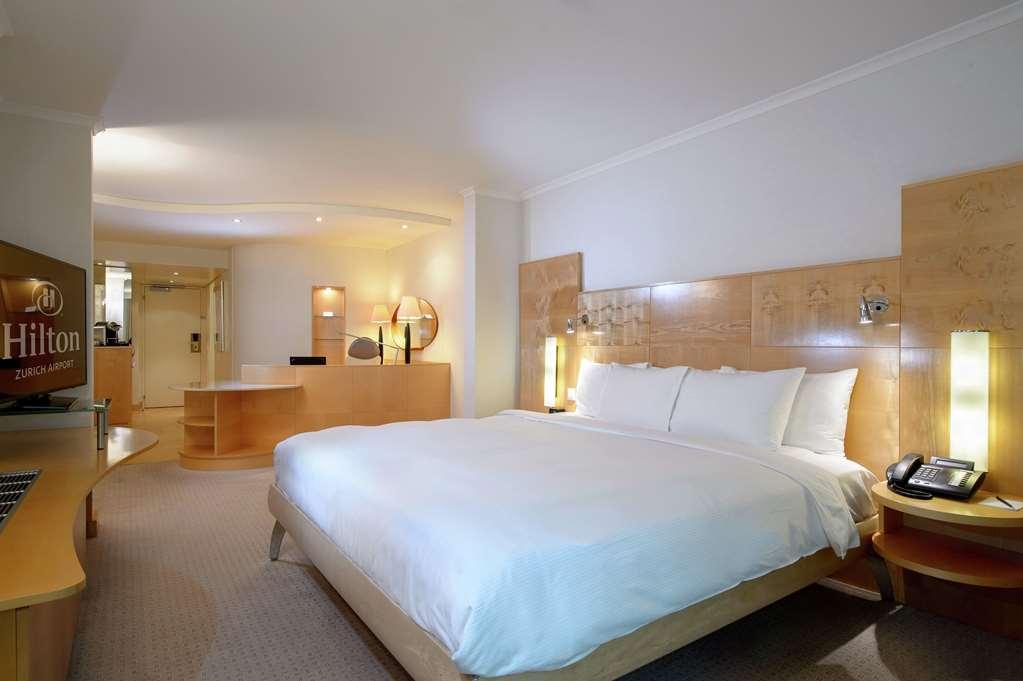 Hotel Hilton Zurich Airport 4*